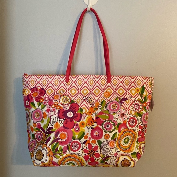Vera Bradley Handbags - Vera Bradley Pink and Orange Floral Tote NWT